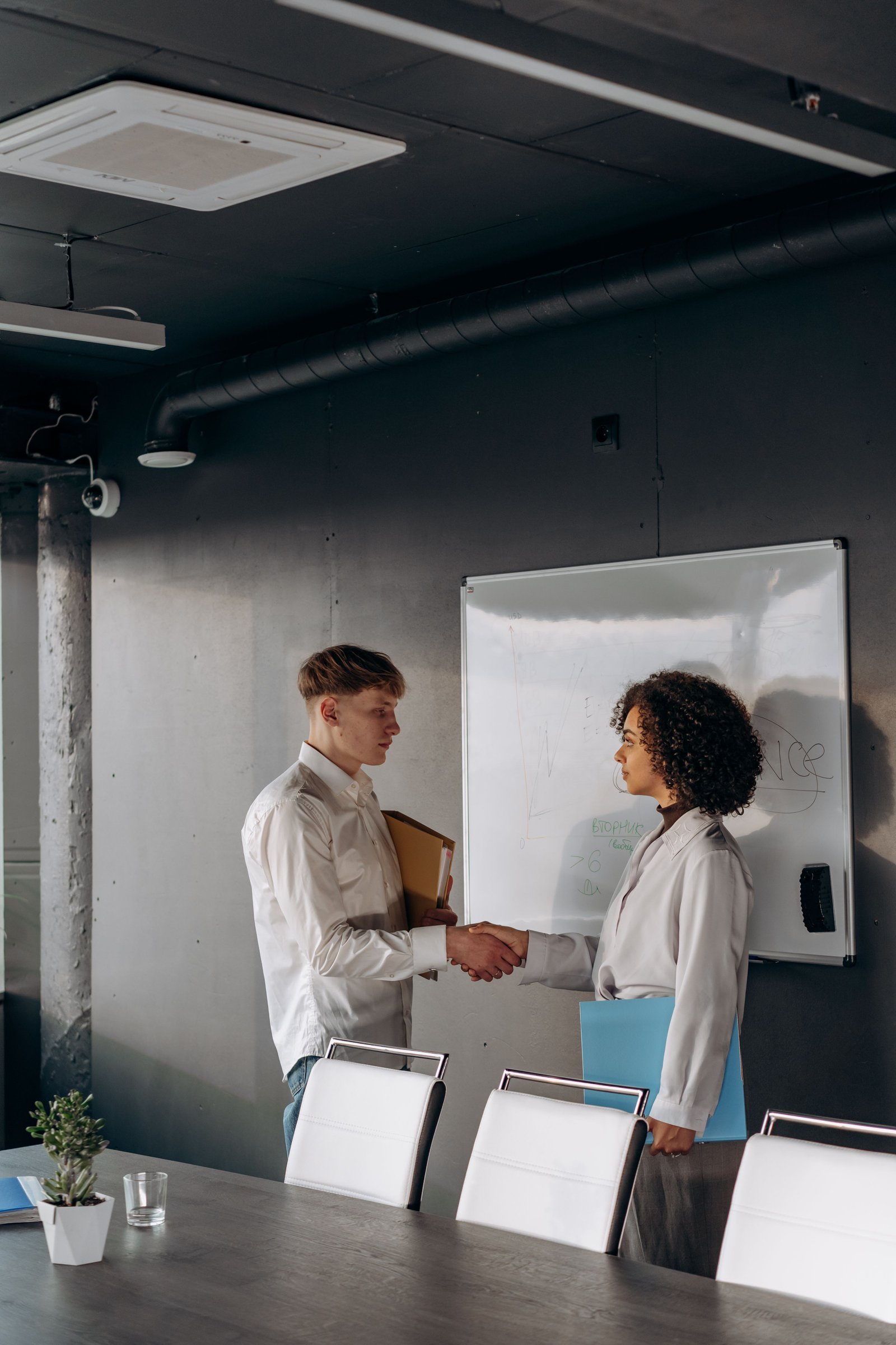 Stop Running Your Business Alone: Why Smart Entrepreneurs Build Partnerships, Not Just Companies