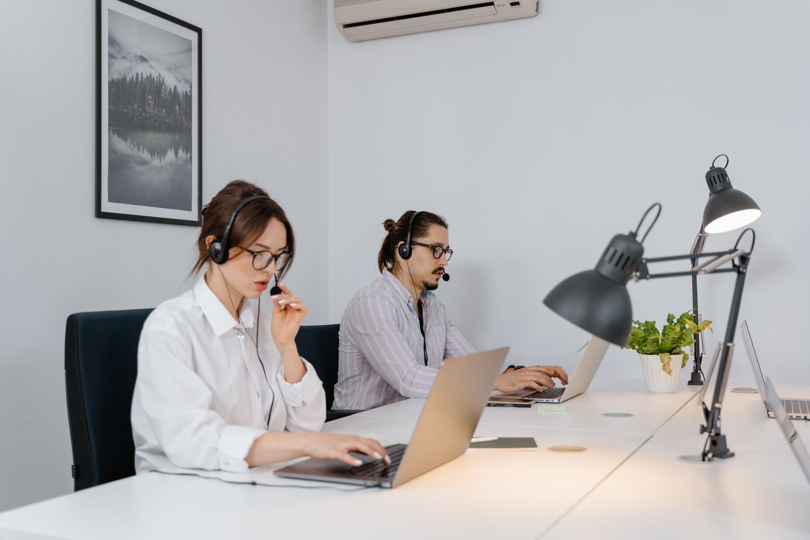 The Benefits of Outsourcing Business Support Services